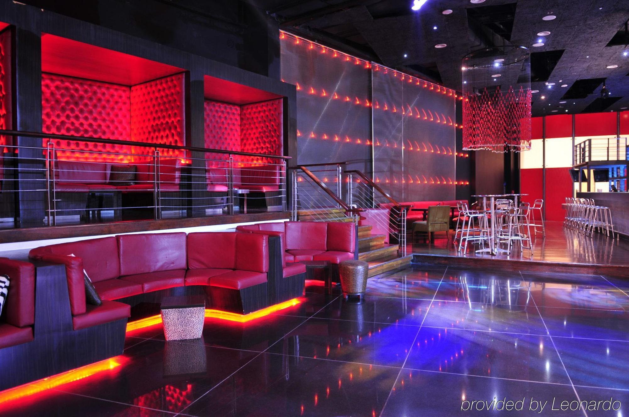 Enjoy Coquimbo Hotell Interiør bilde Interior of the nightclub