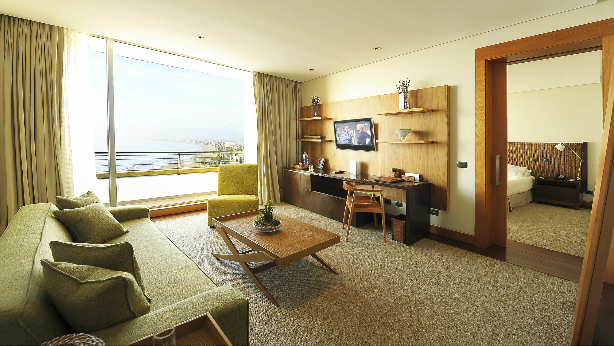 Enjoy Coquimbo Hotell Eksteriør bilde A suite at the InterContinental