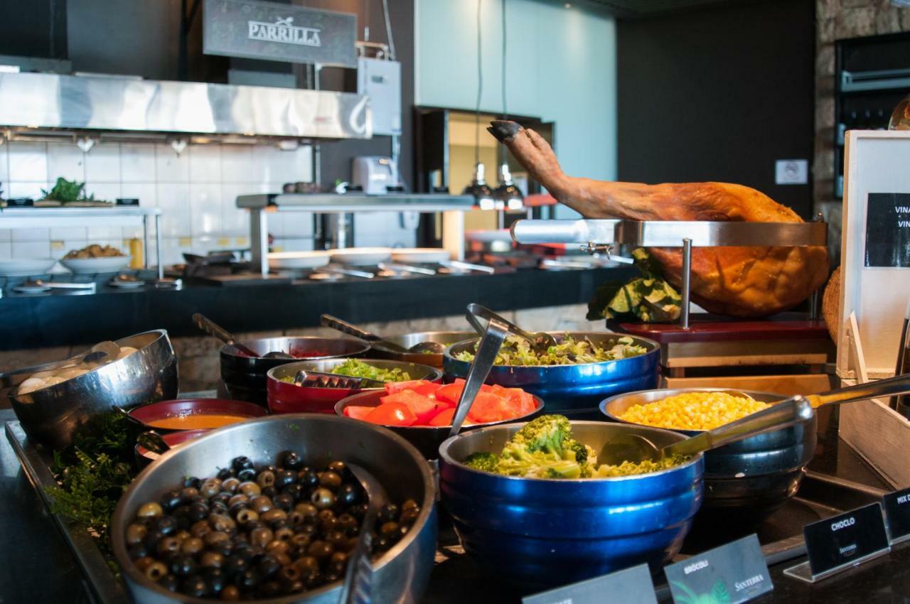 Enjoy Coquimbo Hotell Eksteriør bilde A salad bar